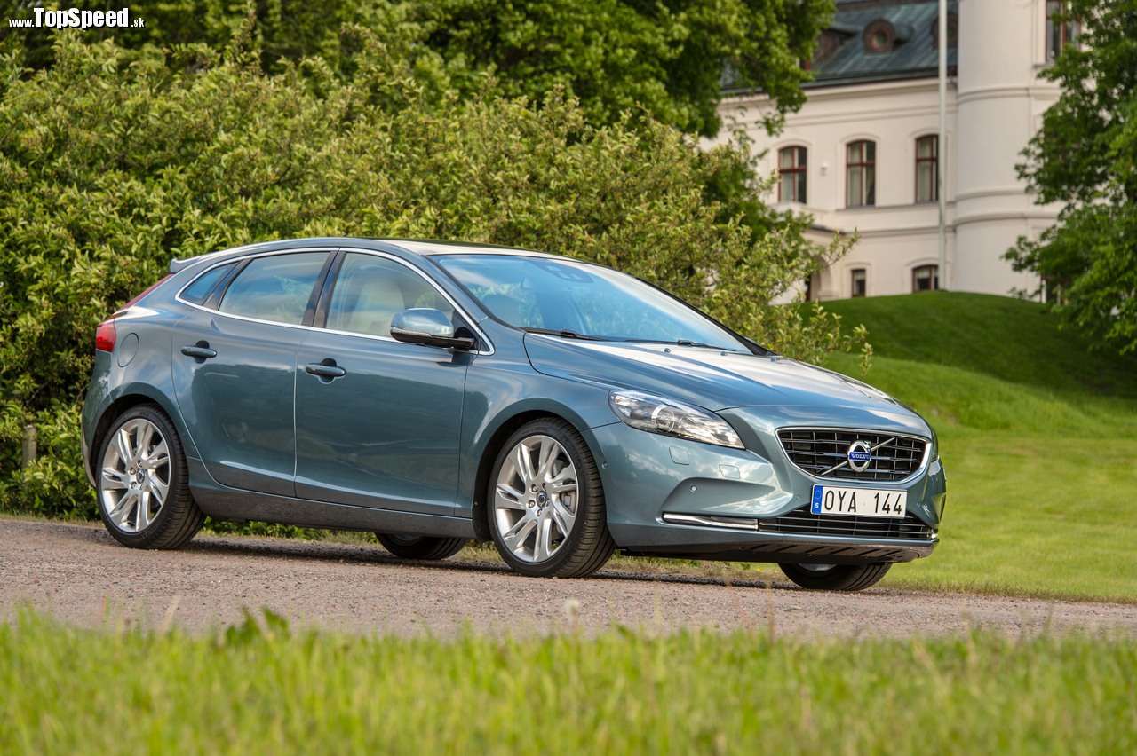 Volvo V40