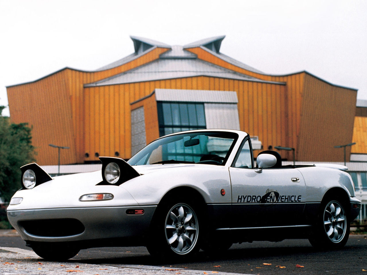 Zabudnutá história: Keď Mazda MX-5 jazdila na vodík