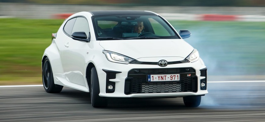 Toyota by mala už o pár dní predstaviť Yaris GR s automatom a výkonom až 300 koní