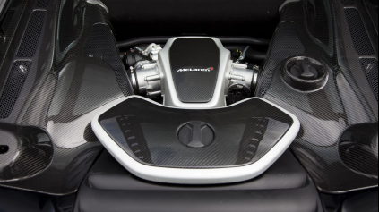 McLaren a BMW vyvíjajú efektívnejší spaľovací motor