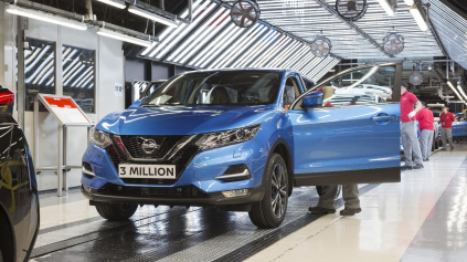 CROSSOVERY A SUV SÚ V KURZE. NISSAN QASHQAI PREKONAL 3 MILIÓNY KUSOV