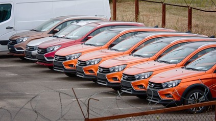 V Rusku začali po sankciách a inflácii zdražovať osobné autá. Lady za noc až o 2500 eur