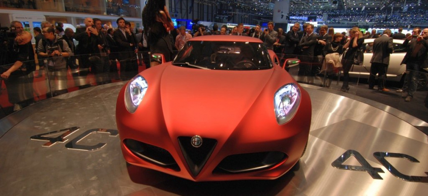 Autosalón Ženeva 2011: Alfa Romeo 4C GTA Concept naživo
