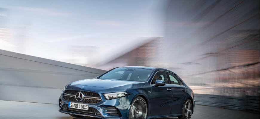 Mercedes A35 AMG existuje ako hatchback a sedan