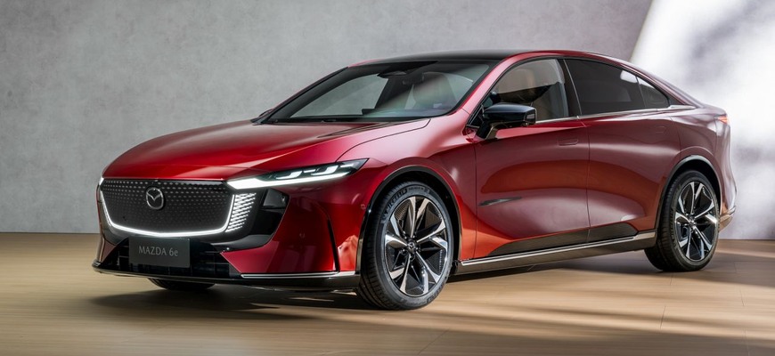 Nová elektrická Mazda 6e má konečne slovenské ceny. Základ dostanete za necelých 45 tisíc