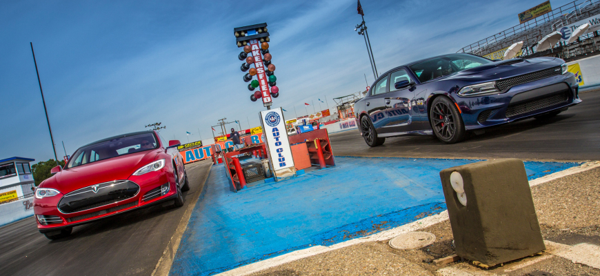 Tesla Model S P85D vs. Dodge Charger SRT Hellcat