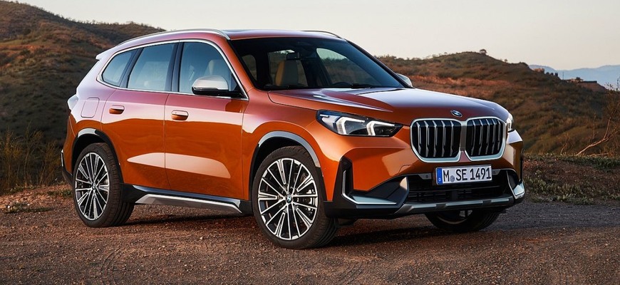 Tretia generácia BMW X1: nová, väčšia a rovno aj ako plug-in hybrid i elektrická iX1