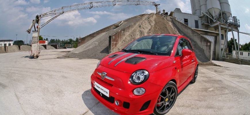 Fiat 500 Ferrari dealers edition