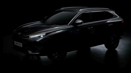 NOVÁ GENERÁCIA MG HS: OFICIÁLNY DEBUT UŽ O PÁR DNÍ. PONÚKNE EŠTE SPAĽOVACIE MOTORY?