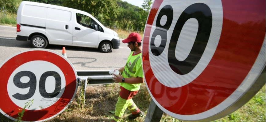 Francúzi sa pre nepokoje predčasne vracajú k pôvodnej max. povolenej rýchlosti 90 km/h
