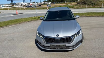 ŠKODA OCTAVIA 4 S NAJVYŠŠÍM NÁJAZDOM? TÁTO NEBUDE OD TOHO ĎALEKO