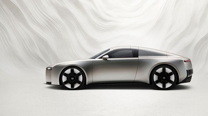 Nástupca R8 a TT v predpremiére: Audi neustrážilo nový supešport, toto je jeho prvá fotka