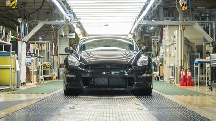 POSLEDNÝ NISSAN GT-R R35 ZIŠIEL Z VÝROBNEJ LINKY, NÁSTUPCA JE ZATIAĽ V NEDOHĽADNE