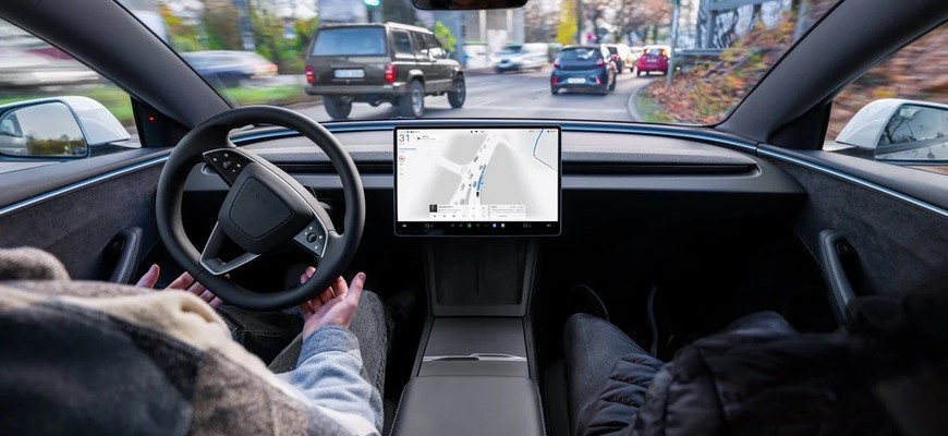 Tesla FSD v Európe čaká kľúčové rozhodnutie. Tvrdí, že má 4,1-krát nižšiu nehodovosť