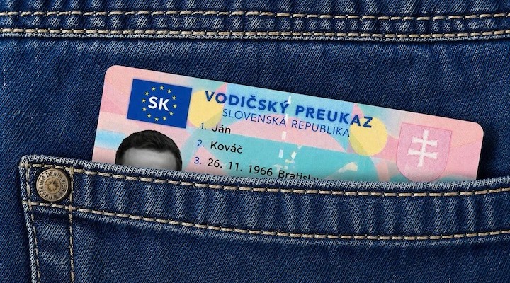 Vodičské preukazy v Rakúsku sa menia. Vodičom nad 60 rokov výrazne uľahčia život