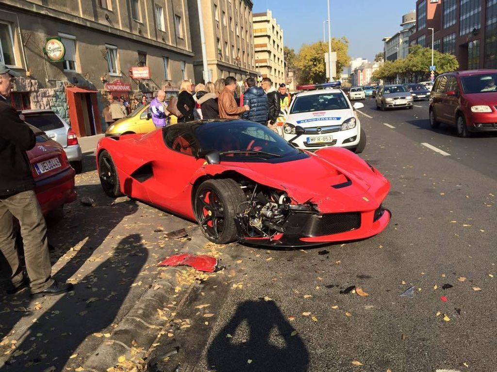 V Maďarsku nabúrali LaFerrari registrované v SR