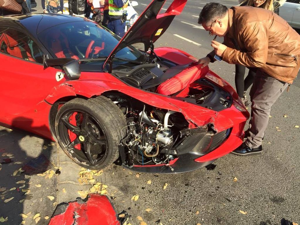 V Maďarsku nabúrali LaFerrari registrované v SR