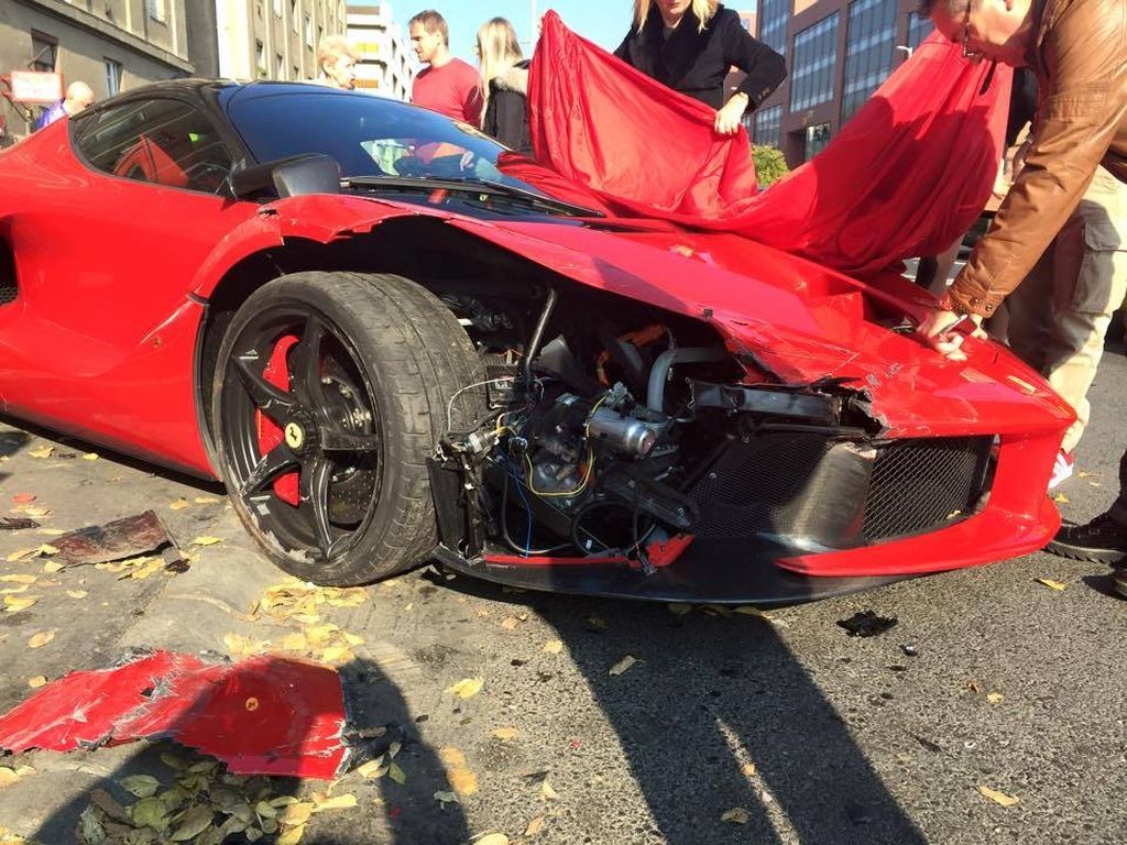 V Maďarsku nabúrali LaFerrari registrované v SR