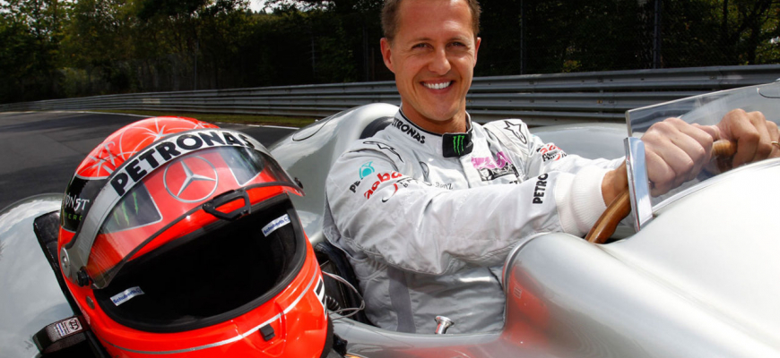 Michael Schumacher stále bojuje