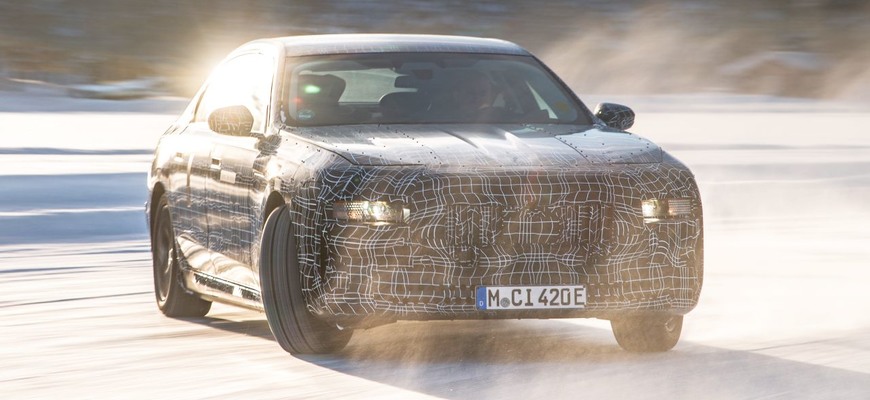Nové BMW i7 prechádza finálnymi testami. Čo vieme o konkurentovi Mercedesu EQS?