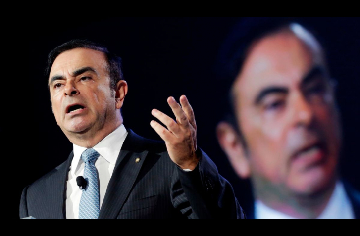 OBVINENÝ EX-ŠÉF NISSANU CARLOS GHOSN, UTIEKOL. RÓDEO ZAČÍNA