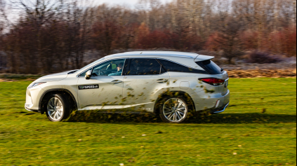 TEST LEXUS RX 450H - TU BUDE TICHO!