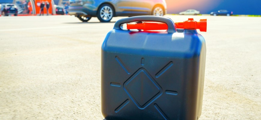 Tankovanie do kanistrov môže viesť k pokute. Veľa Slovákov nevedomky porušuje predpisy