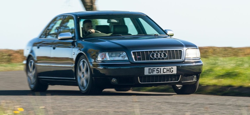 Audi A8 D2 má tiež už nárok na veteránske značky, ďalšia nemecká limuzína má 30 rokov