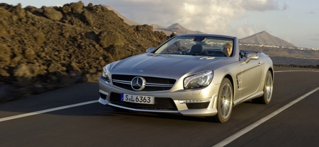 Kráľovský roadster SL 63 AMG má dve turbá a V8 objemu 5,5 litra