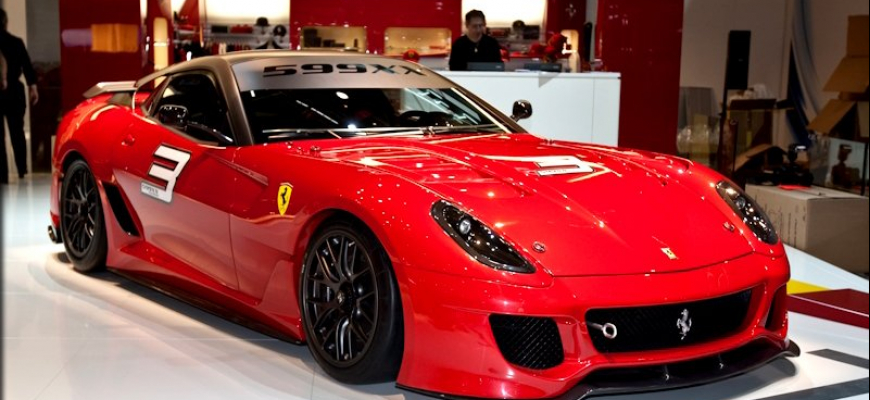 Prvé fotky Ferrari 599XX