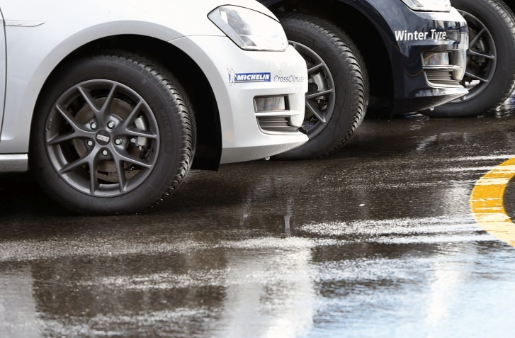 REVOLÚCIA! Michelin vyvinul letnú pneumatiku pre zimu