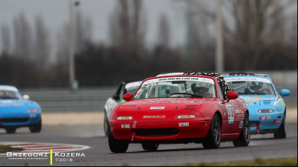 Z posledného na prvé miesto za pol kola! MX5 Cup SlovakiaRing