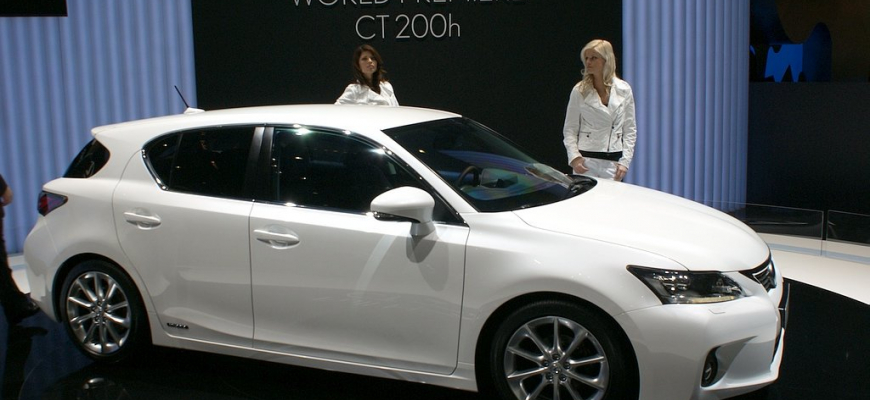 Nová marketingová kampaň na Lexus CT200h