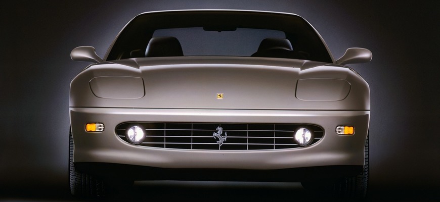 Ferrari 456 ako posledné auto značky s vyklápacími svetlami oslavuje 30 rokov