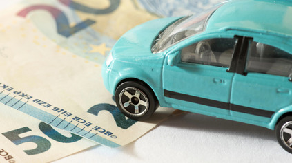 ĎALŠIA RANA PODNIATEĽOM V SR! PLÁNUJÚ ZNÍŽIŤ ODPOČET DPH Z MOTOROVÝCH VOZIDIEL AŽ O POLOVICU!