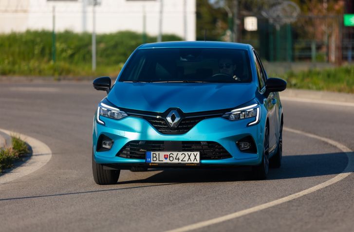 TEST RENAULT CLIO 1.5 BLUE DCI - POHLADENIE NAFTOU