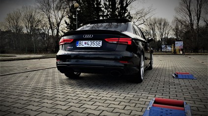 AUDI RS3 SEDAN 4X4 TEST