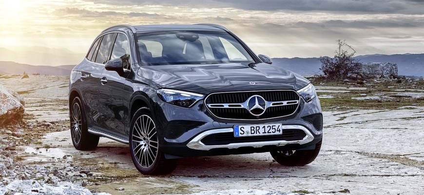 Nový Mercedes GLC: mild-hybrid alebo plug-in hybrid s dojazdom 100 km čisto na baterky