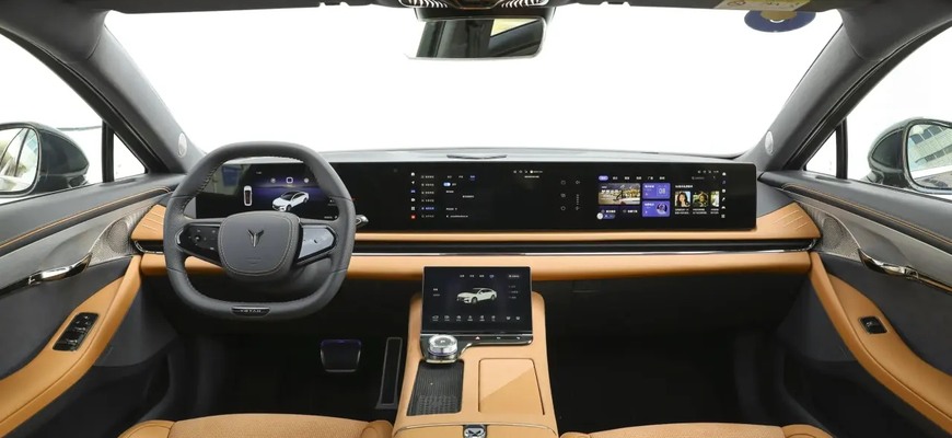 Až 530 koní a 810 Nm - luxusná limuzína za cenu Superba?