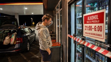 ZÁKAZ PREDAJA ALKOHOLU NA BENZÍNKACH: PO DEVIATEJ VEČER MÁTE SMOLU