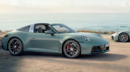 MODERNIZOVANÉ PORSCHE 911 VO VERZII 992.2 UŽ S POHONOM VŠETKÝCH KOLIES AKO CARRERA 4S A TARGA 4S
