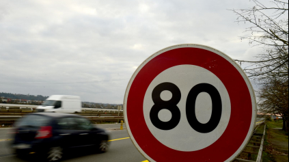 Francúzi už zaviedli 80 km/h mimo obce!