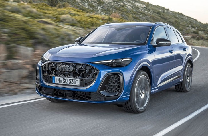 NOVÉ AUDI Q5 OFICIÁLNE. POKRAČUJE SO SPAĽOVACÍMI MOTORMI A NECHÝBA ANI ŠESŤVALEC PRE SQ5!