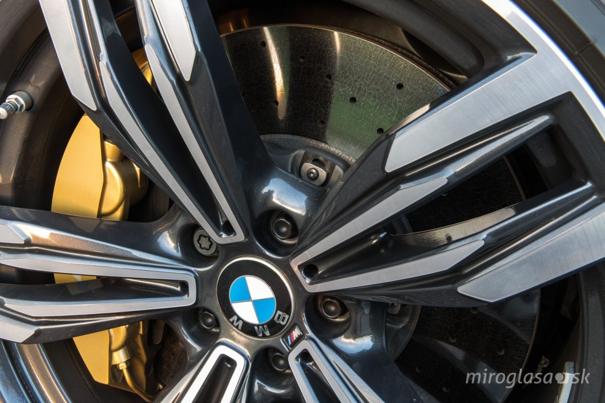 BMW M6 Gran Coupé a jeho brzdy