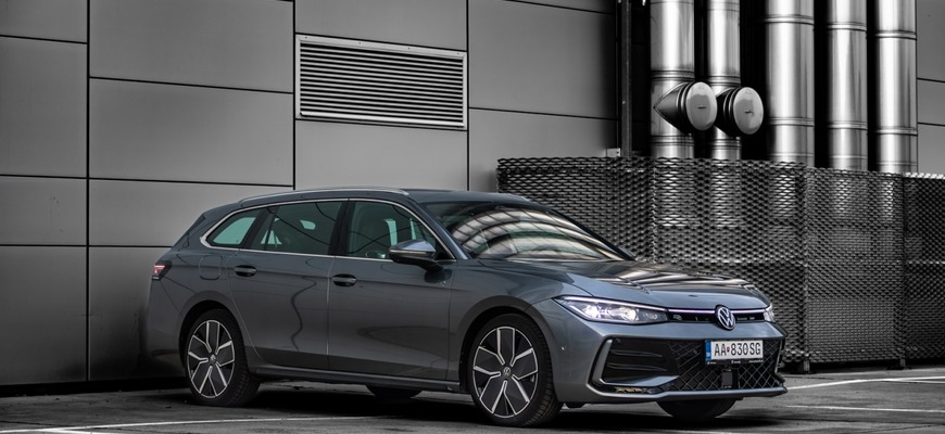 Test VW Passat R-Line 2.0 TSI 195 kW 4Motion: Kombík, ktorý ťa bude baviť s rodinou aj bez nej