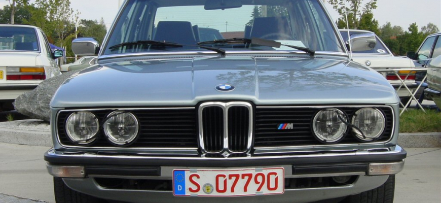 Spomeňme si na prvé BMW radu 5 (E12 1972-1981)