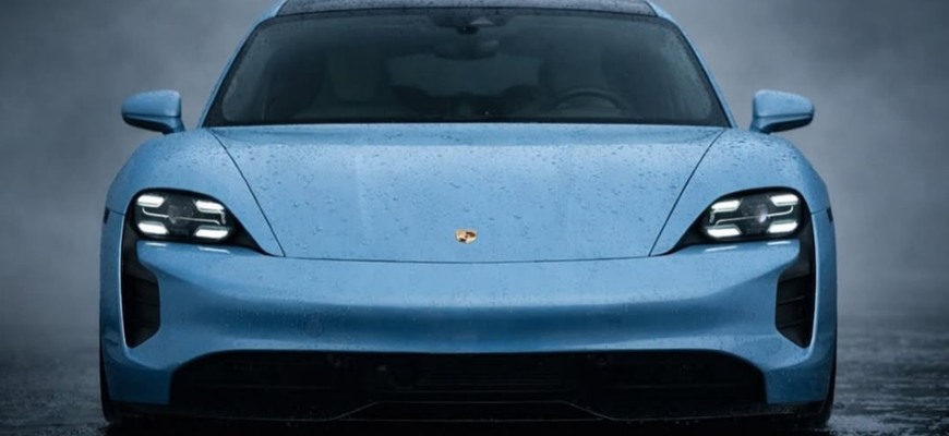 Nie Golf, ani Fabia. Autoškola robí vodičák za volantom športiaku so 600 koňmi