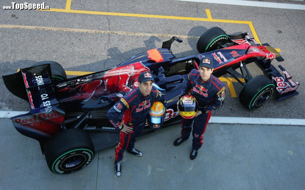 2010 Scuderia Toro Rosso STR5