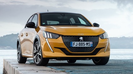 Peugeot 208 je najpredávanejšie auto v Európe za rok 2022. Sandero má striebro, Golf je až piaty