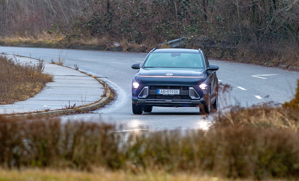 TEST HYUNDAI KONA 1.6 T-GDI 102 KW S MANUÁLOM. VEĽA MUZIKY ZA ROZUMNÚ CENU?